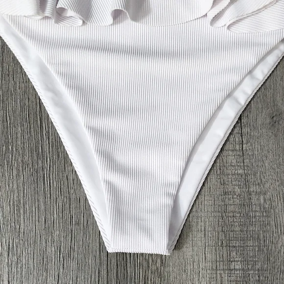 Beach Riot Daisy Ruffle Bikini Bottom - Picture 5 of 9